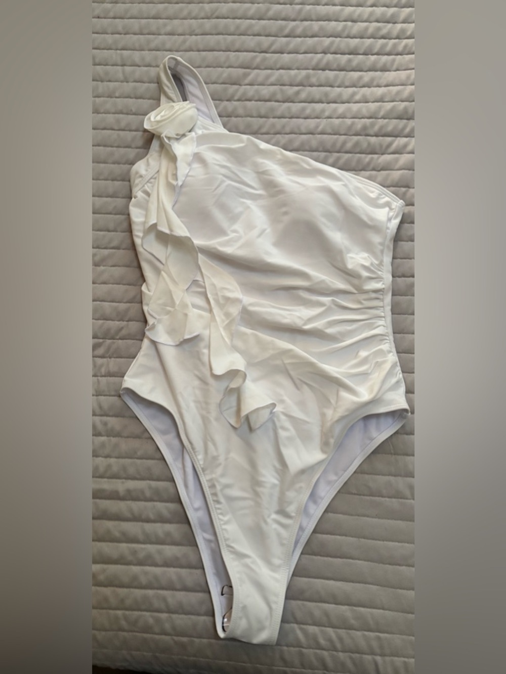 White One-Shoulder Ruffle Swimsuit - Picture 1 of 3